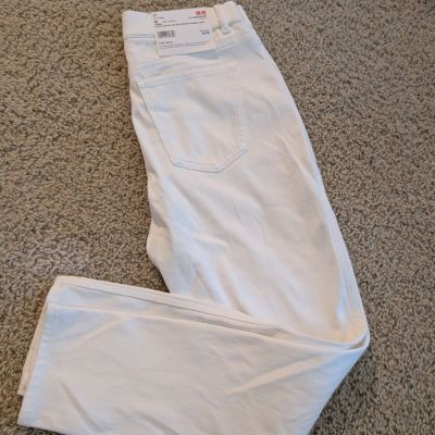 New With Tags Uniqlo Sz 28-29Ultra Stretch High Rise Cropped Leggings White